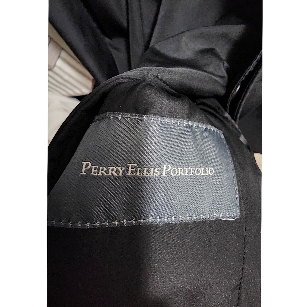 Perry Ellis Jacket - Picture 2 of 5